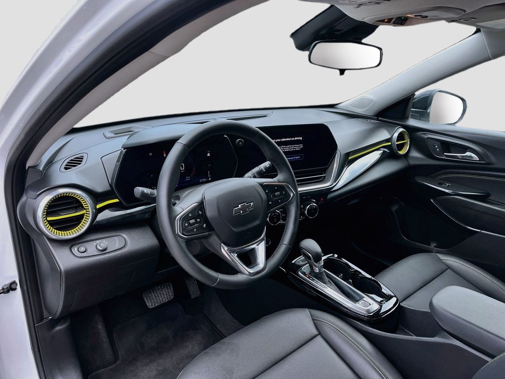2025 Chevrolet Trax ACTIV - 8