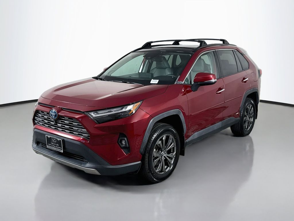 Thumbnail: 2022 Toyota RAV4 - 1