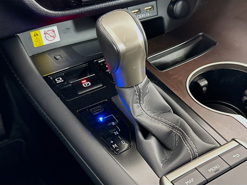 Thumbnail: 2022 Lexus RX - 17