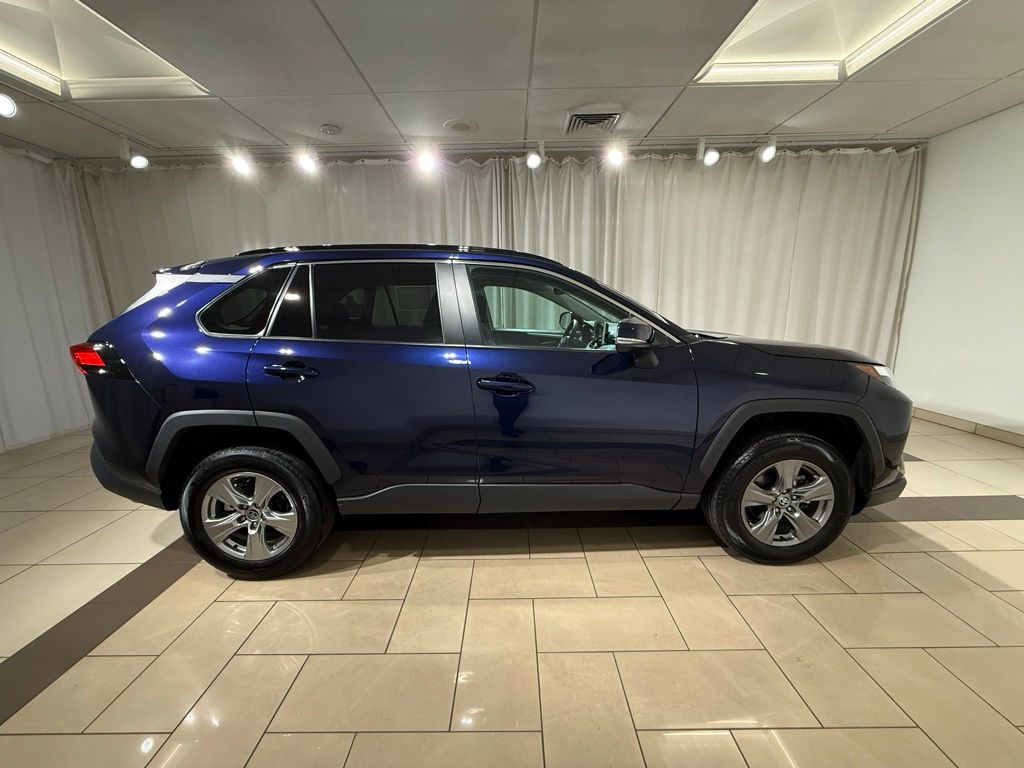 2024 Toyota RAV4 XLE 6