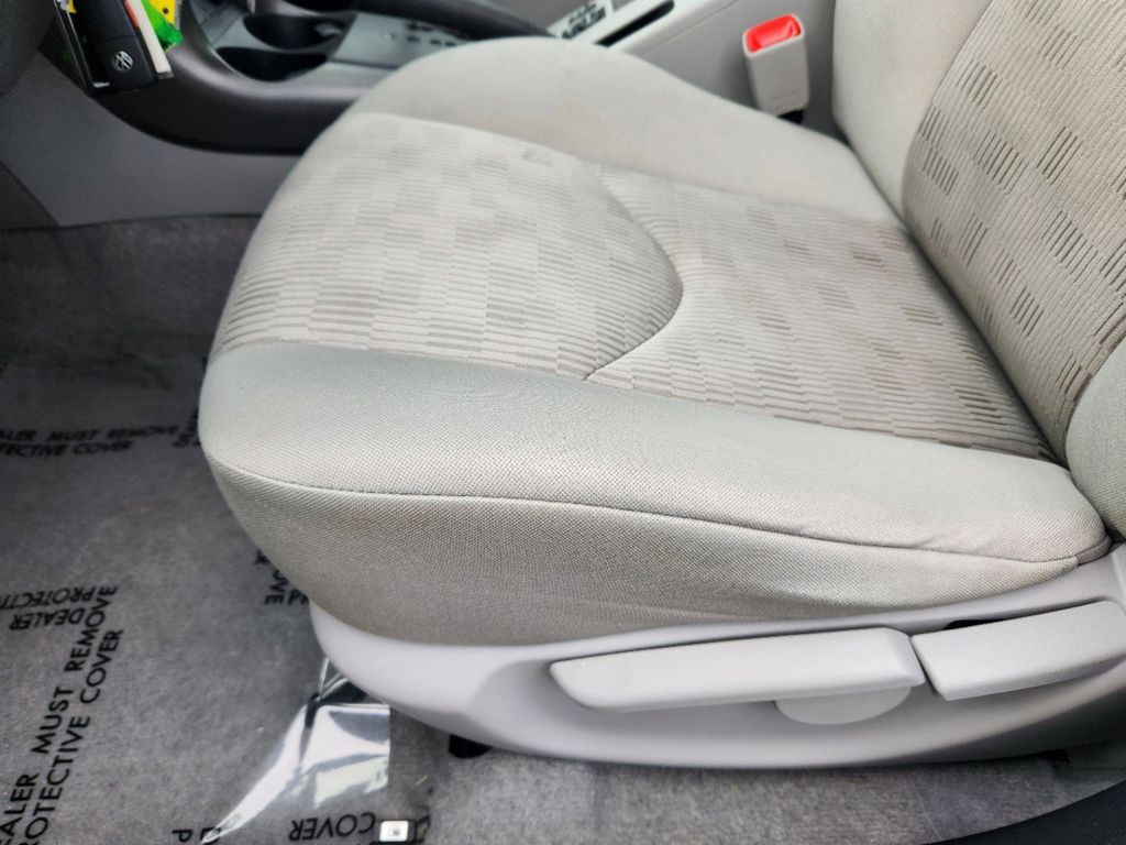 2012 Toyota RAV4 Base 23