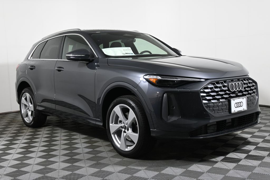 Thumbnail: 2025 Audi Q5 - 8