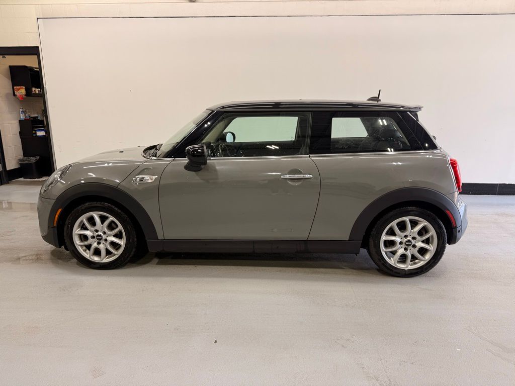 Thumbnail: 2020 MINI Cooper - 2