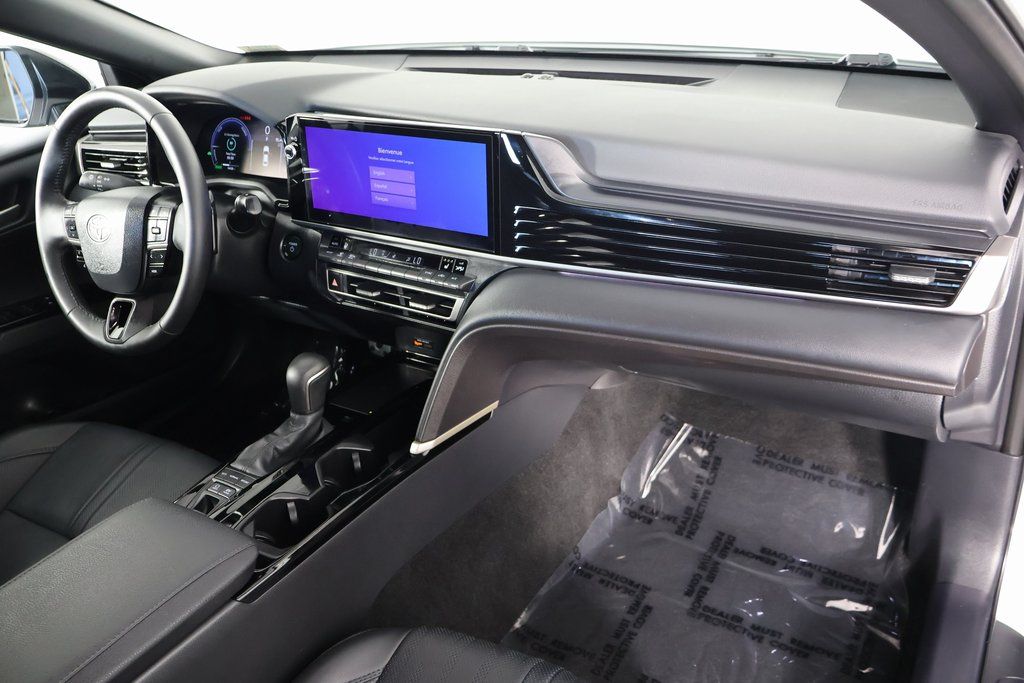 Thumbnail: 2025 Toyota Camry - 9