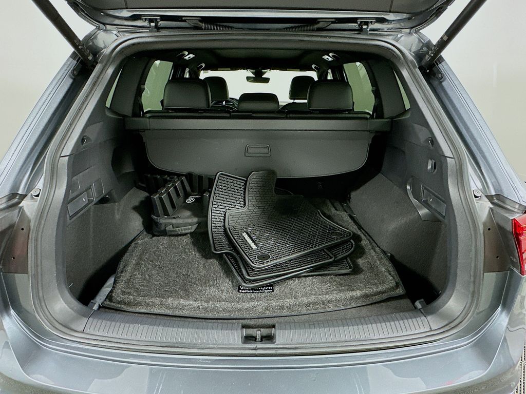 Thumbnail: 2022 Volkswagen Tiguan - 27