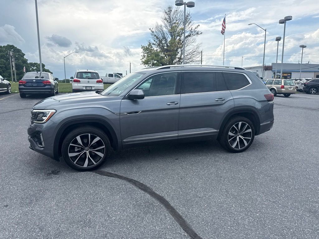 2025 Volkswagen Atlas 2.0T SEL Premium R-Line Gray at Subaru and VW of Moon Township
