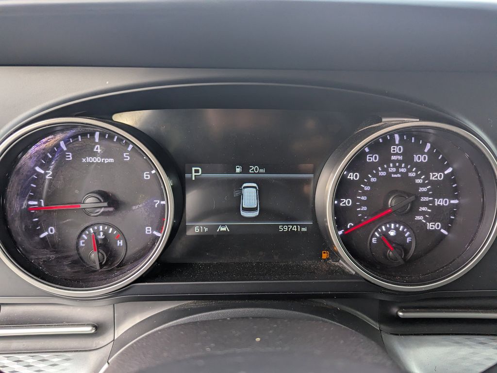 used 2024 Kia Carnival car, priced at $26,495