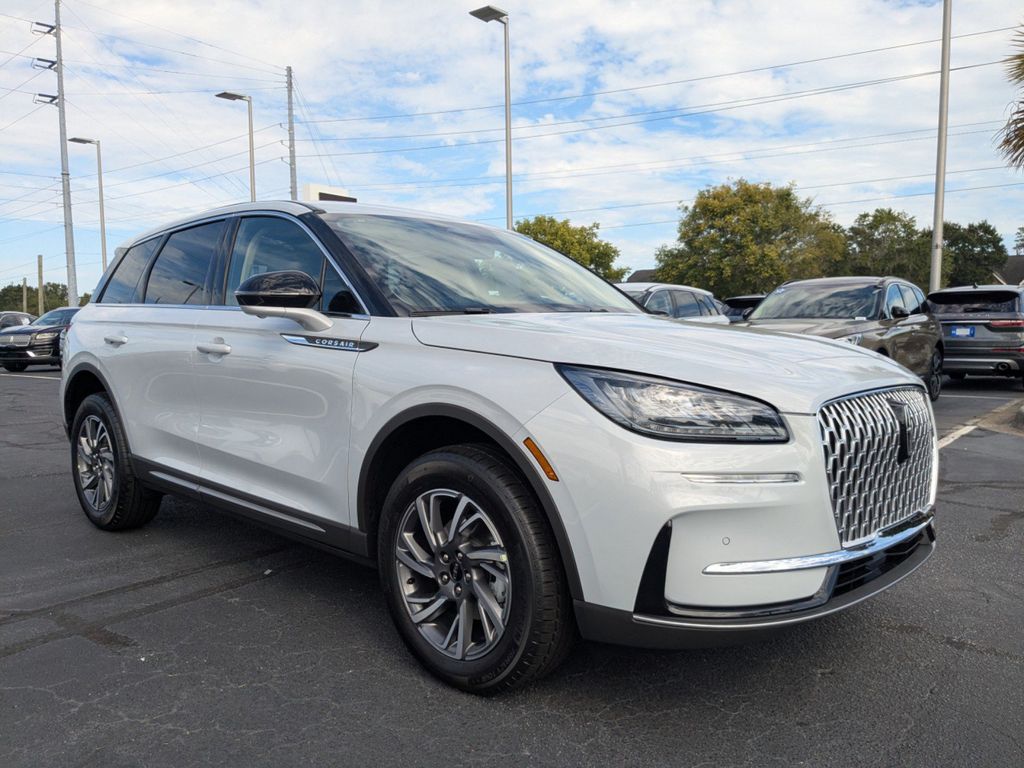 2025 Lincoln Corsair Premiere