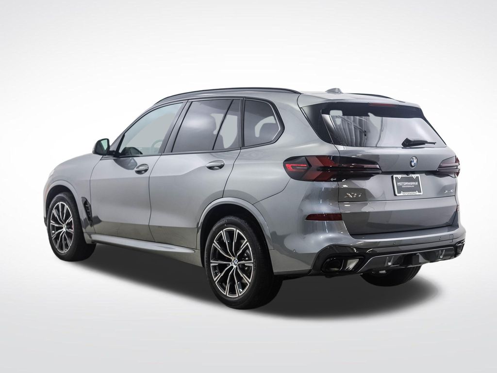 Thumbnail: 2026 BMW X5 - 3