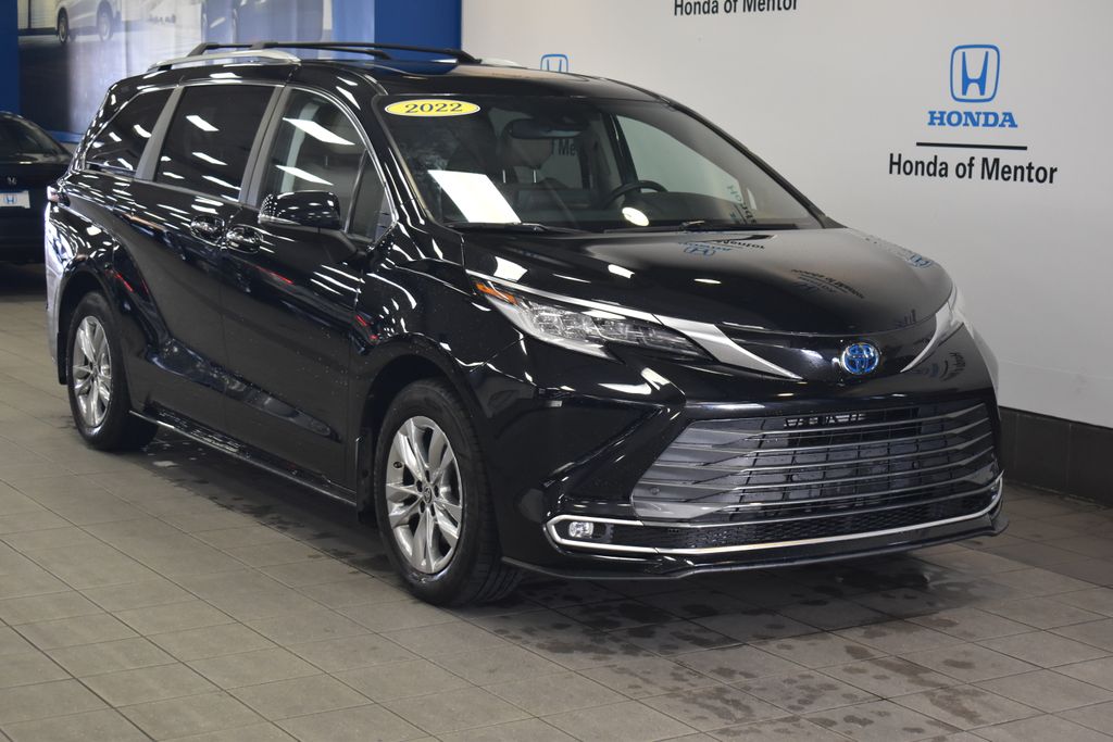 Thumbnail: 2022 Toyota Sienna - 7