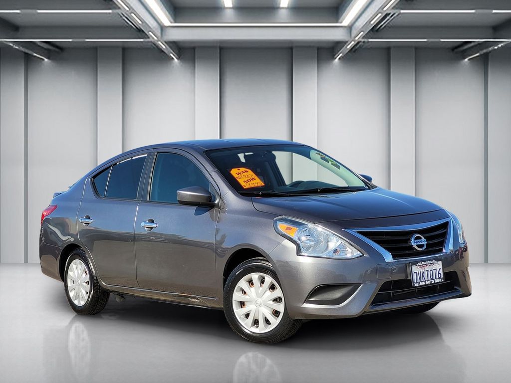 Gray (Gun Metallic) 2016 Nissan Versa 1.6 SV Sedan Front-Wheel Drive Continuously Variable Transmission