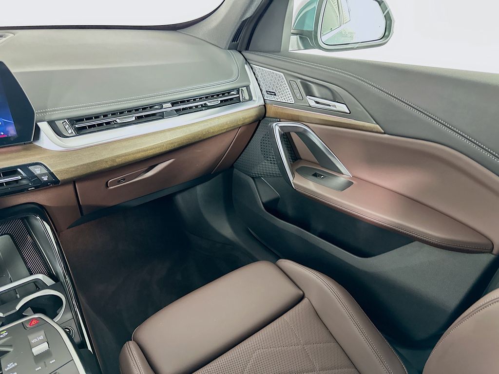 Thumbnail: 2025 BMW X1 - 23