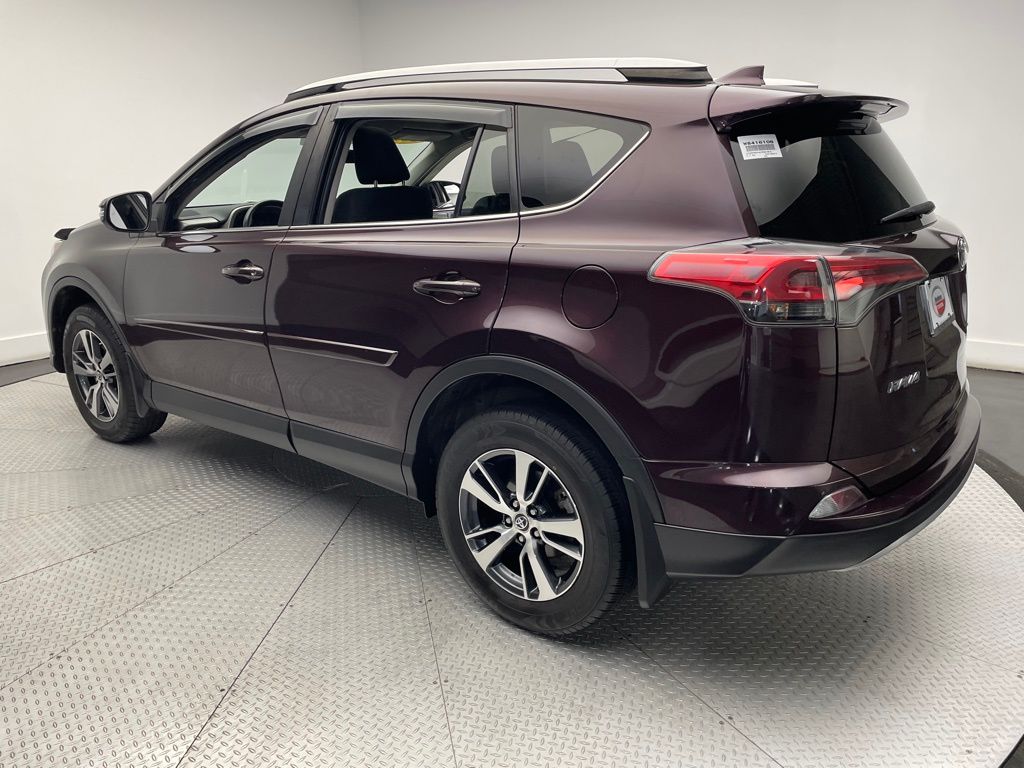 2018 Toyota RAV4 XLE 7