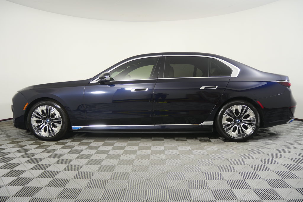 Thumbnail: 2023 BMW i7 - 8