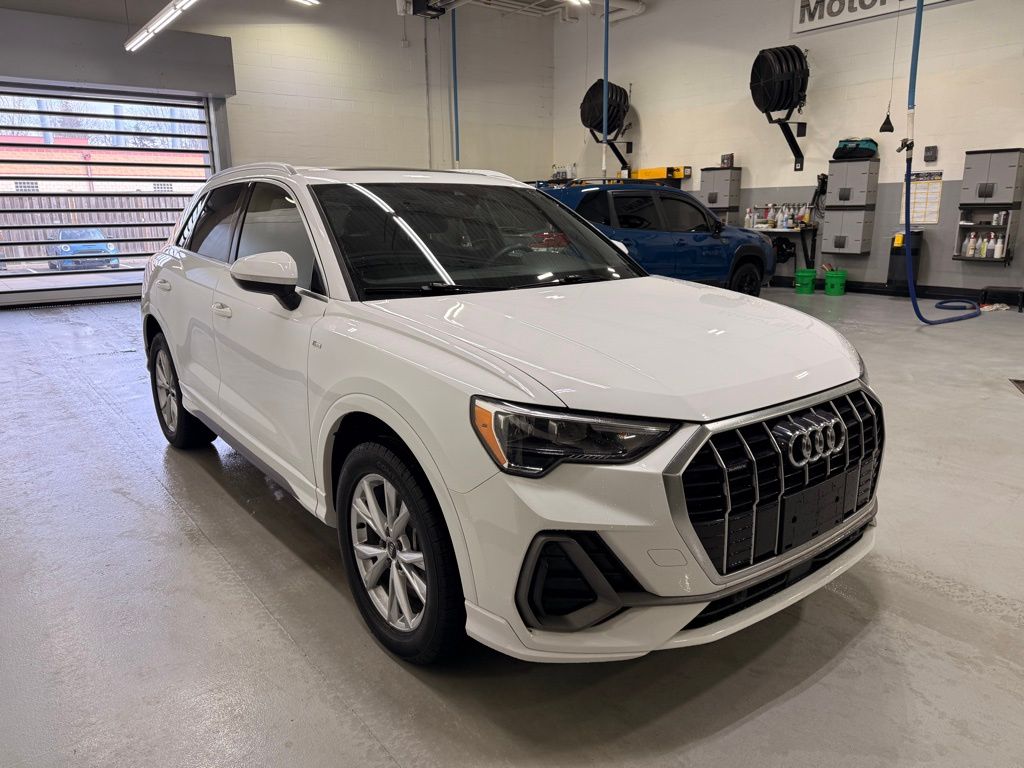 Thumbnail: 2022 Audi Q3 - 7