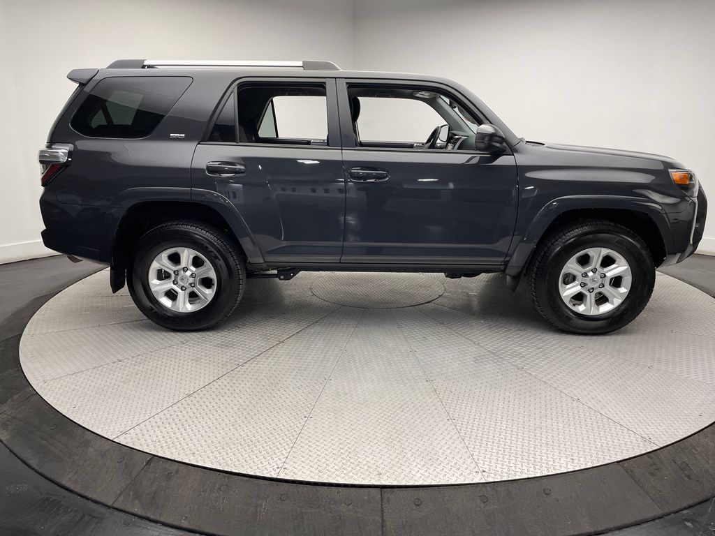 2024 Toyota 4Runner SR5 4