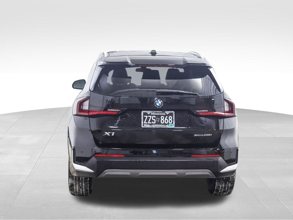 Thumbnail: 2023 BMW X1 - 4