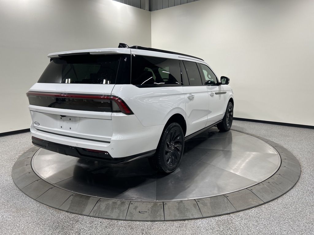 new 2026 Lincoln Navigator L car, priced at $109,230