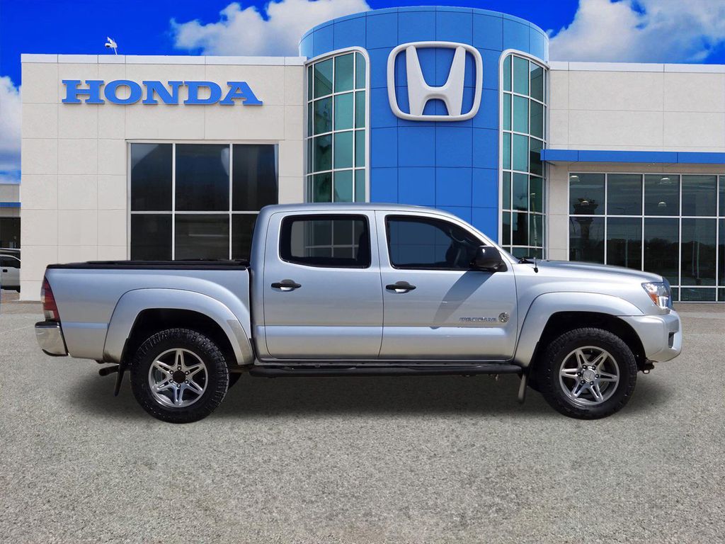 Used 2013 Toyota Tacoma PreRunner with VIN 5TFJX4GN1DX024975 for sale in Weatherford, TX