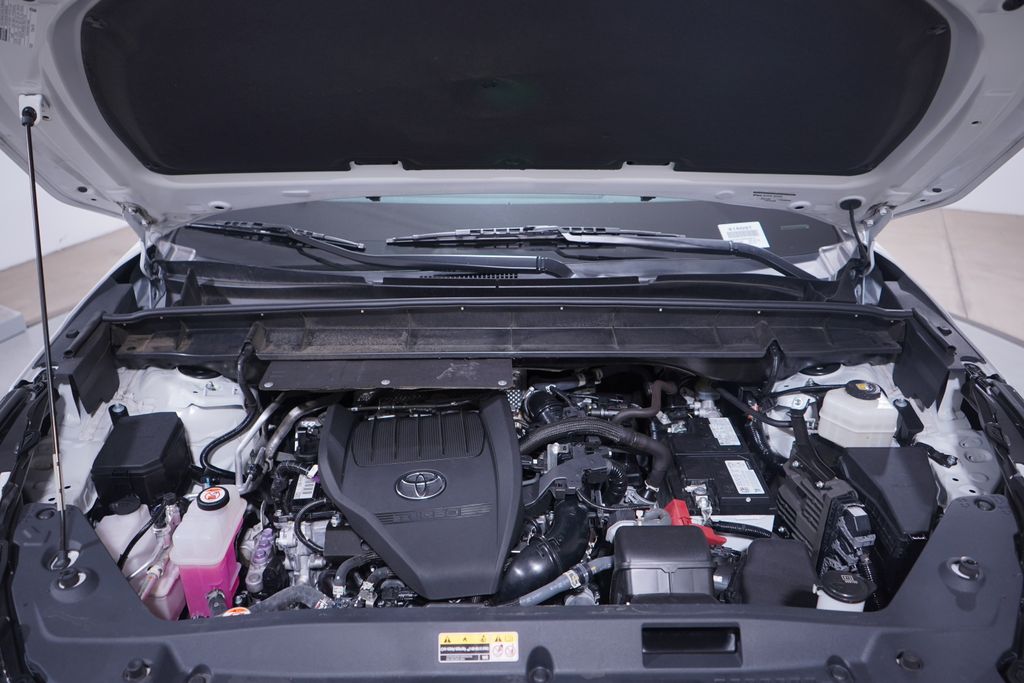 Thumbnail: 2023 Toyota Highlander - 23