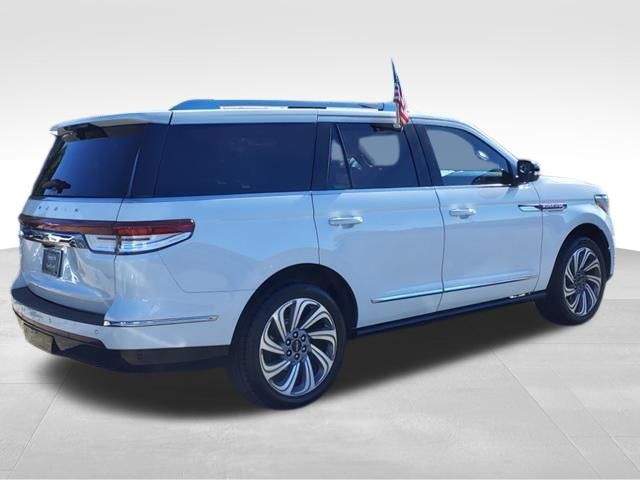 2022 Lincoln Navigator Reserve 7