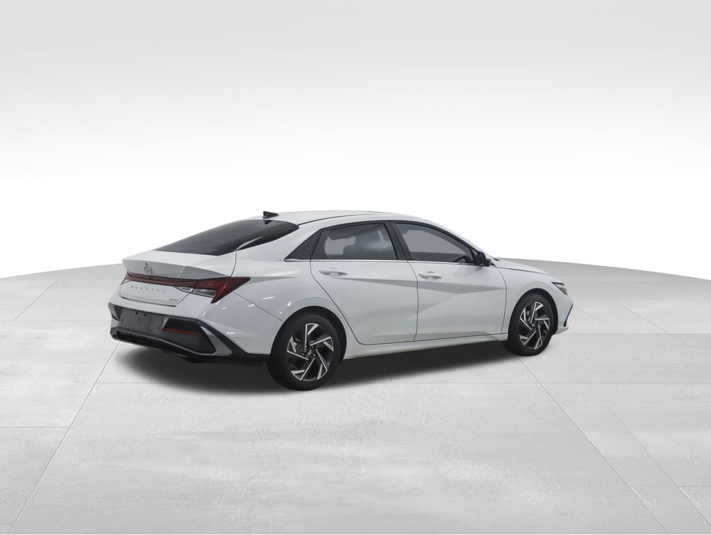 2024 Hyundai Elantra Limited Edition 5