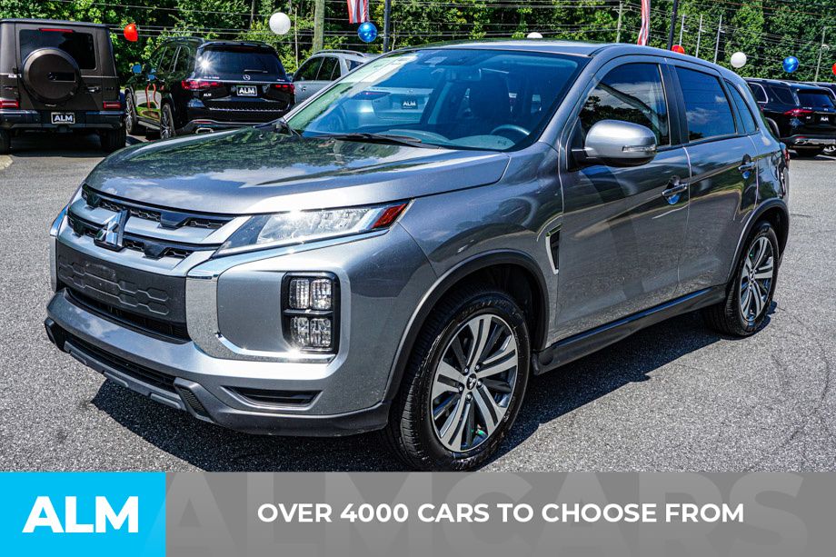 Used 2024 Silver Mitsubishi 2.0 ES image 2