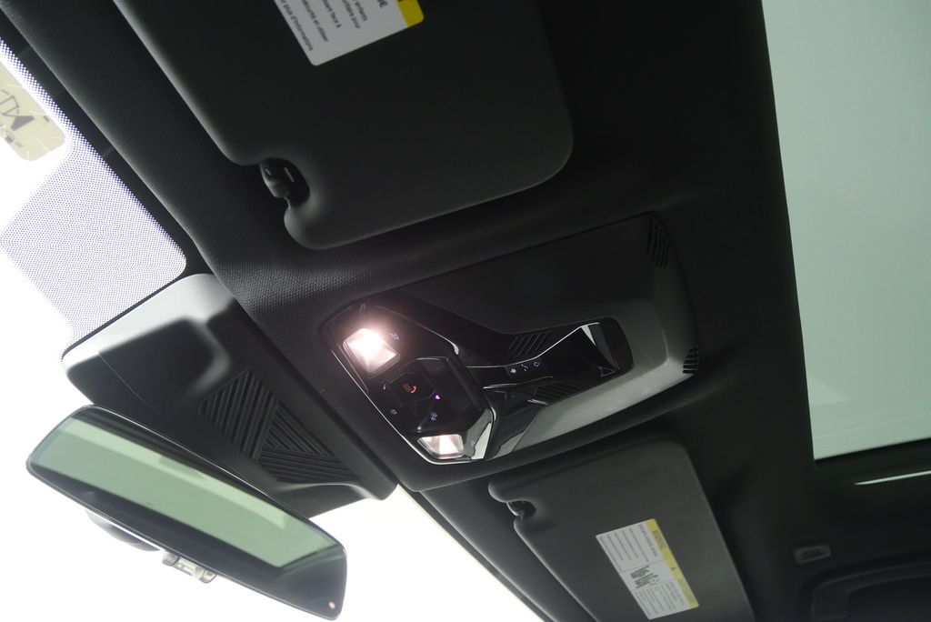 Thumbnail: 2023 BMW X1 - 22