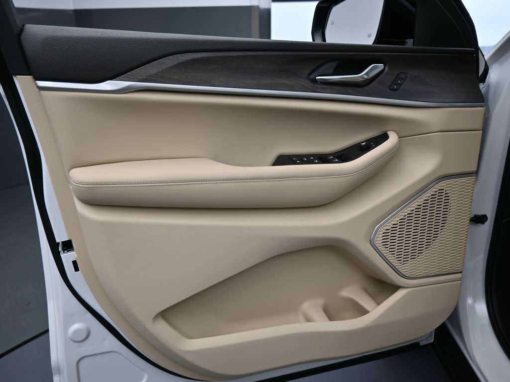 New 2026 Bright White Clearcoat Jeep Limited image 15