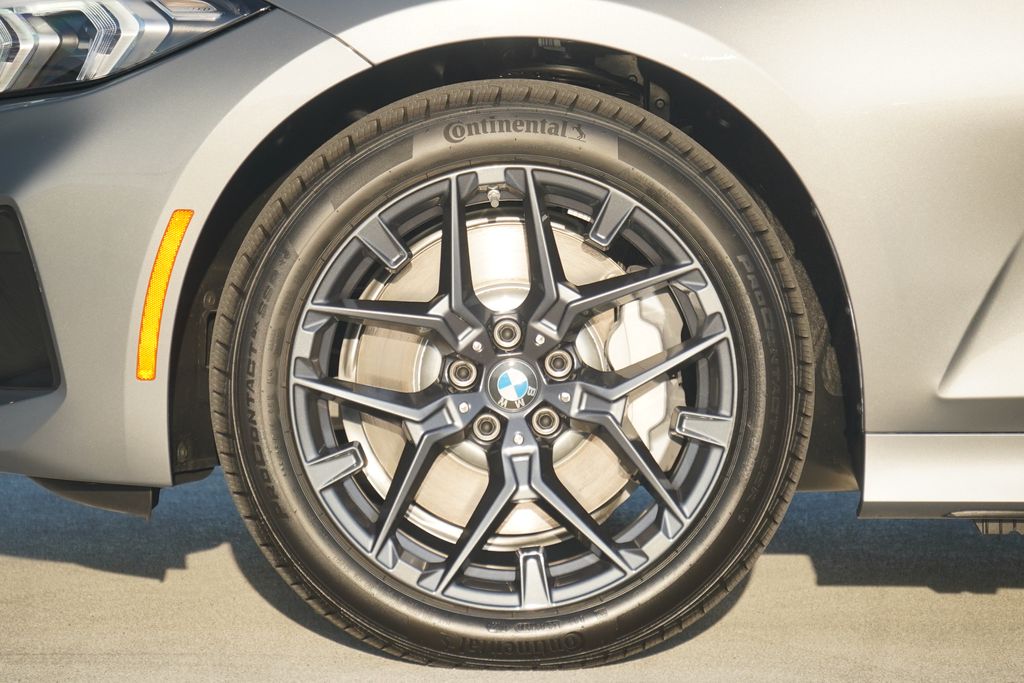 Thumbnail: 2025 BMW 3 Series - 5