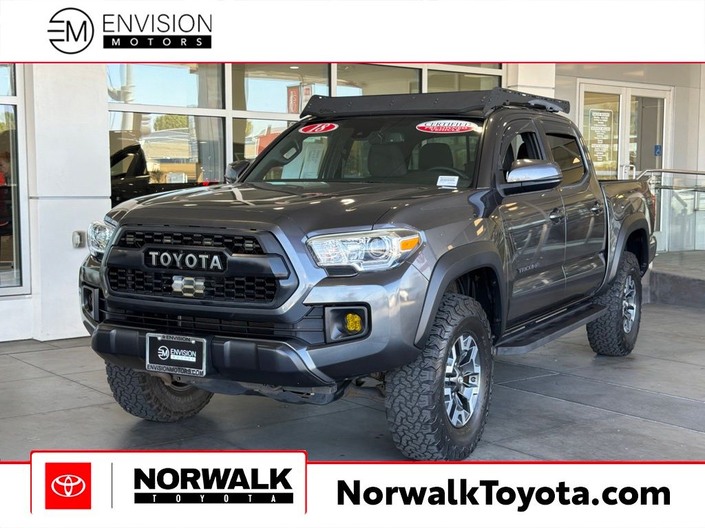 2018 Toyota Tacoma Gris (Magnetic Gray Metallic) Camioneta 4X2 6 velocidades Automática