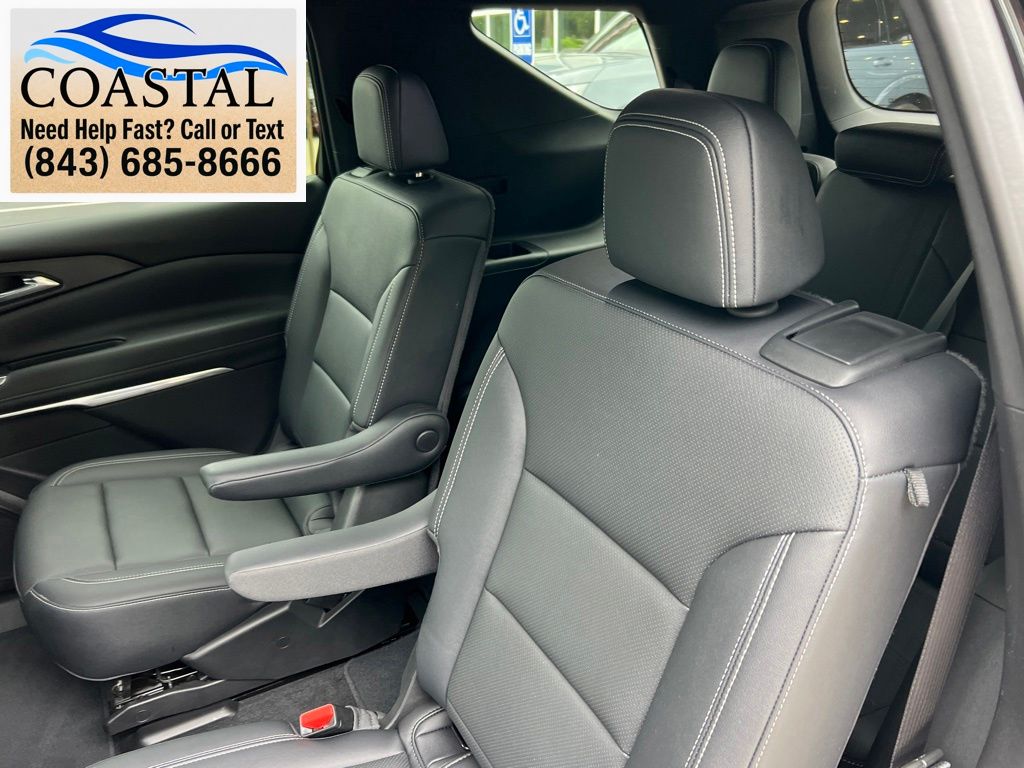 2025 Chevrolet Traverse LT Black at Bob Mills Chevrolet