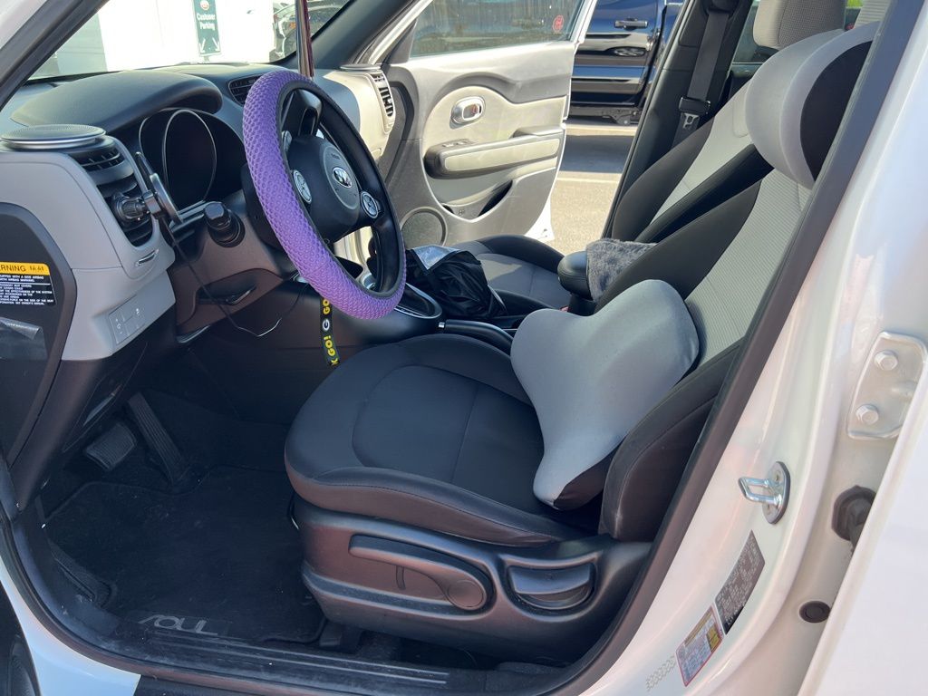 Thumbnail: 2019 Kia Soul - 16