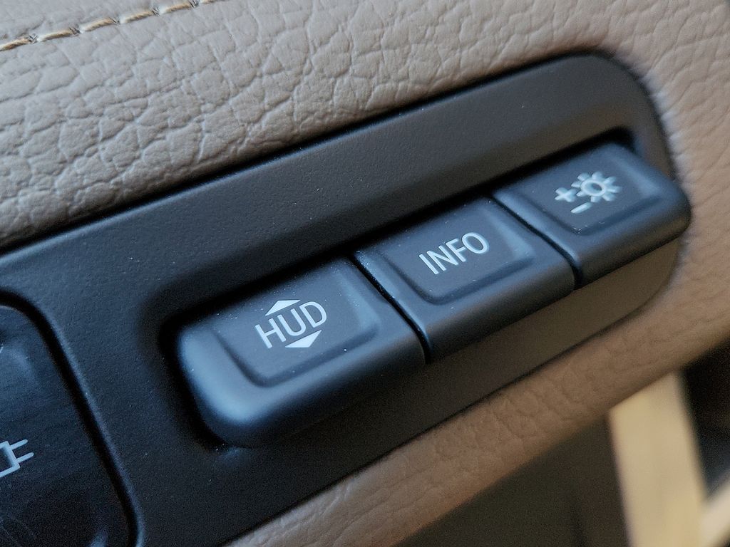 Thumbnail: 2022 GMC Yukon - 28