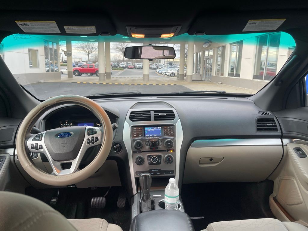 Thumbnail: 2013 Ford Explorer - 4