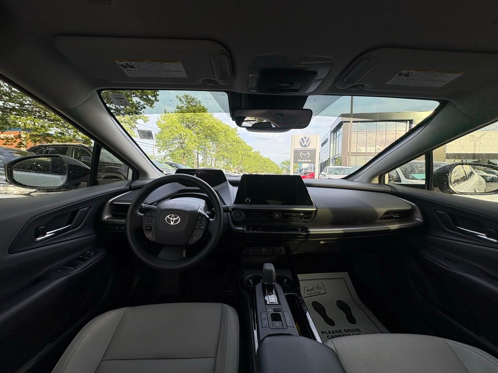 2023 Toyota Prius XLE photo