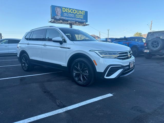 Opal White 2023 Volkswagen Tiguan SUV / Crossover Front-Wheel Drive 8-Speed Automatic