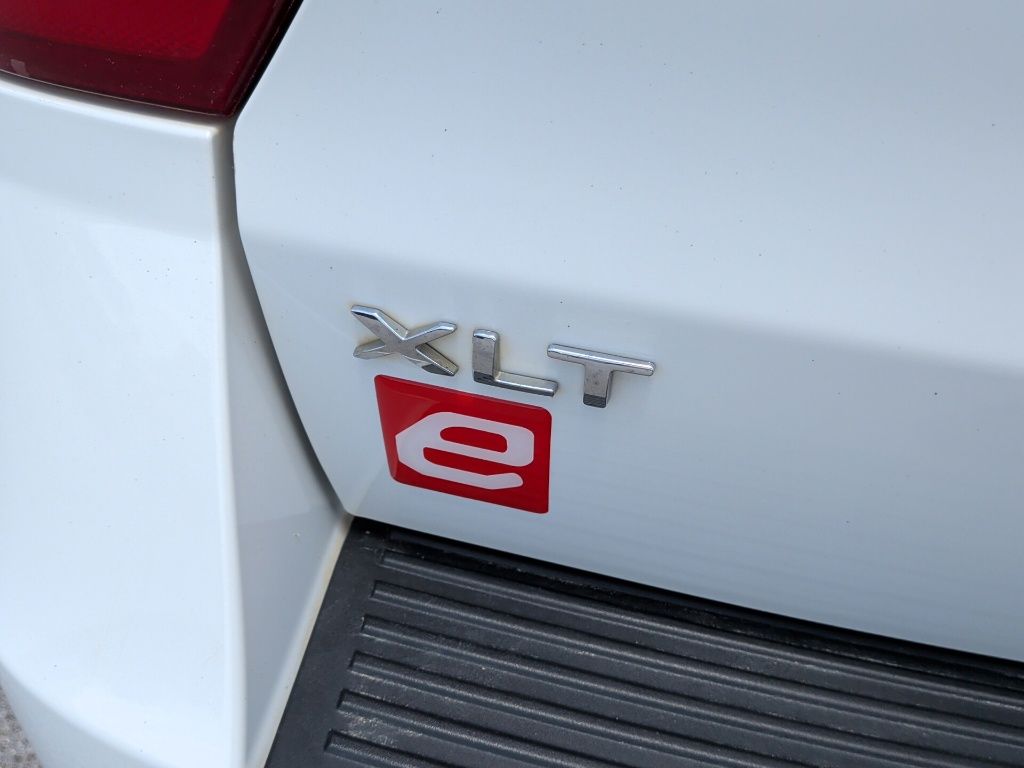 2021 Ford Expedition Max XLT White at Toyota of Victoria