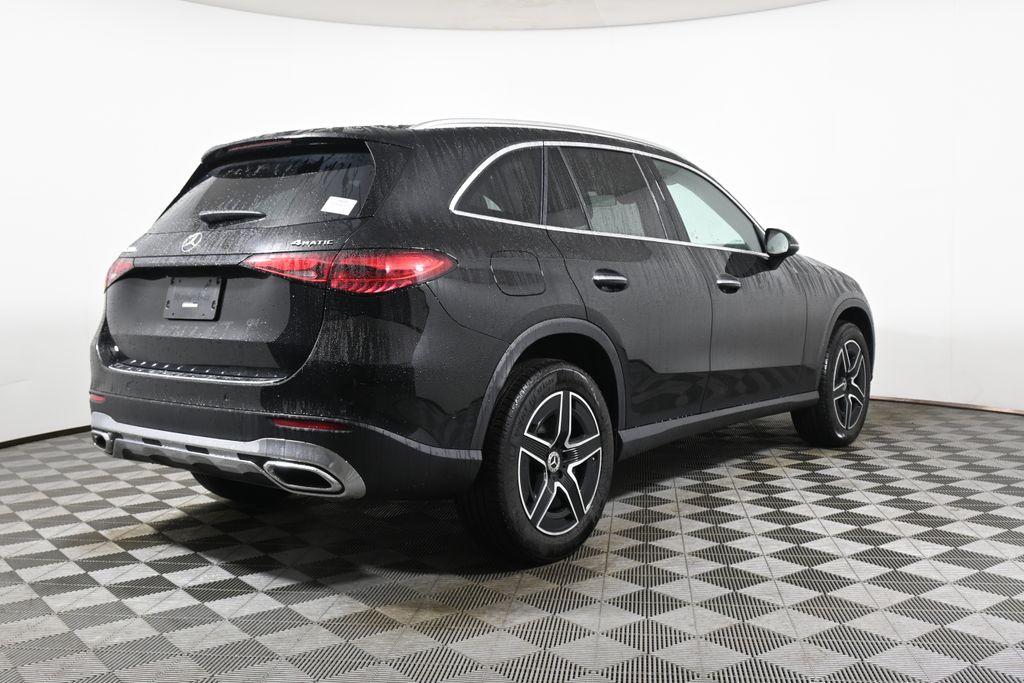 Thumbnail: 2026 Mercedes-Benz GLC - 7