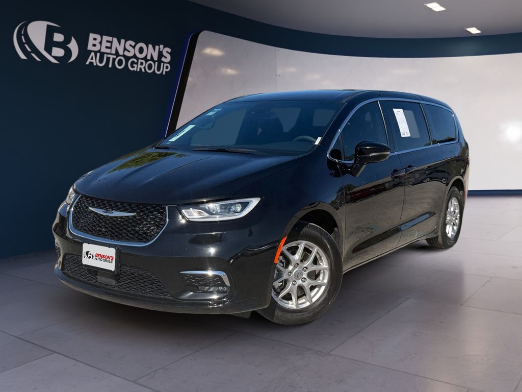 2025 Chrysler Pacifica Select FWD