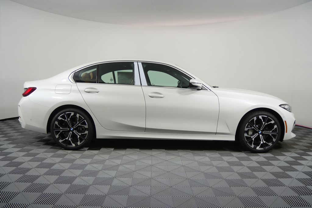 Thumbnail: 2026 BMW 3 Series - 2