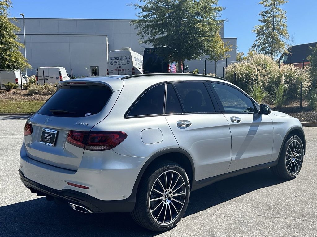 2022 Mercedes-Benz GLC GLC 300 8