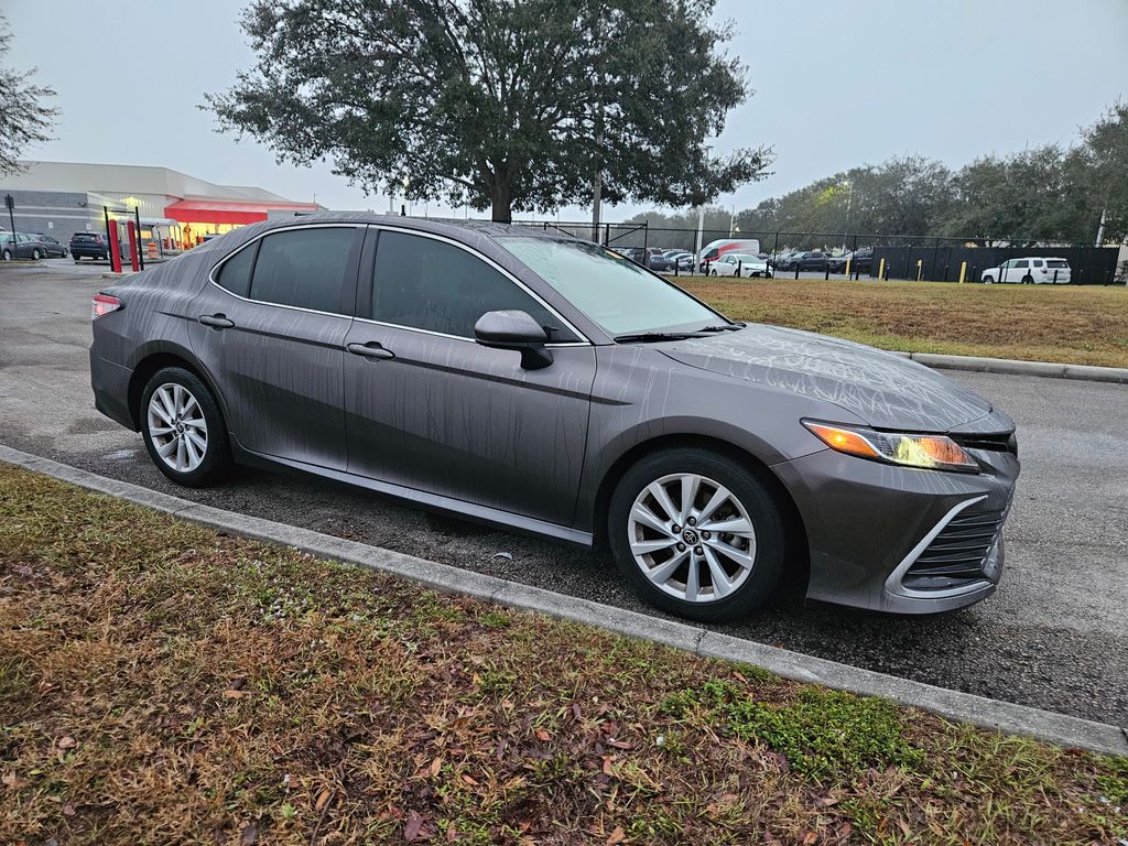 2021 Toyota Camry LE 7