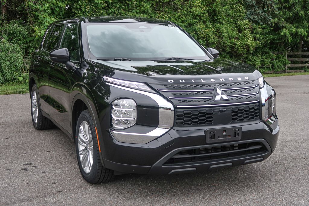 2024 Mitsubishi Outlander ES 2.5 S-AWC