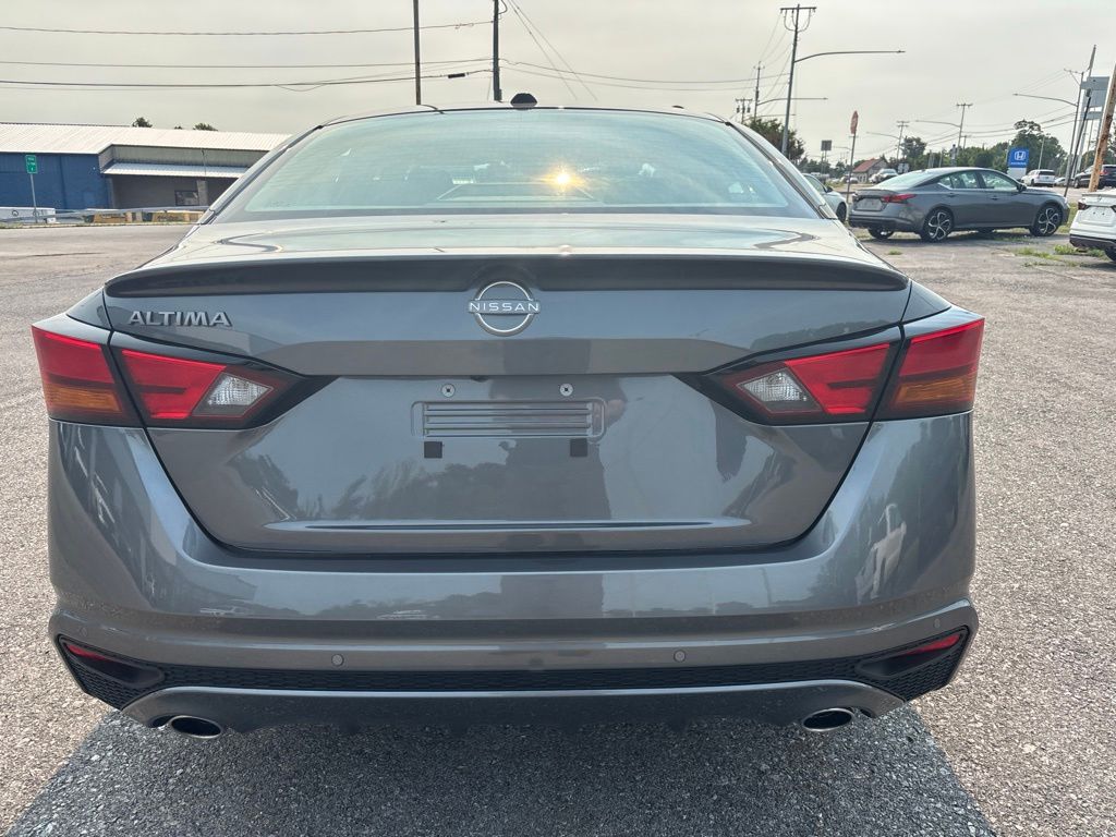 New 2026 Gray Nissan 2.5 SV image 7