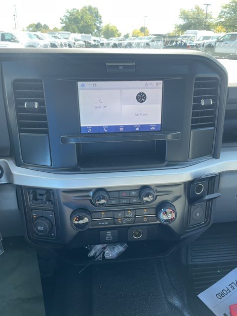 2025 Ford F-550 Chassis XL