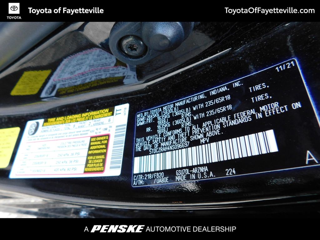 Thumbnail: 2022 Toyota Highlander - 9