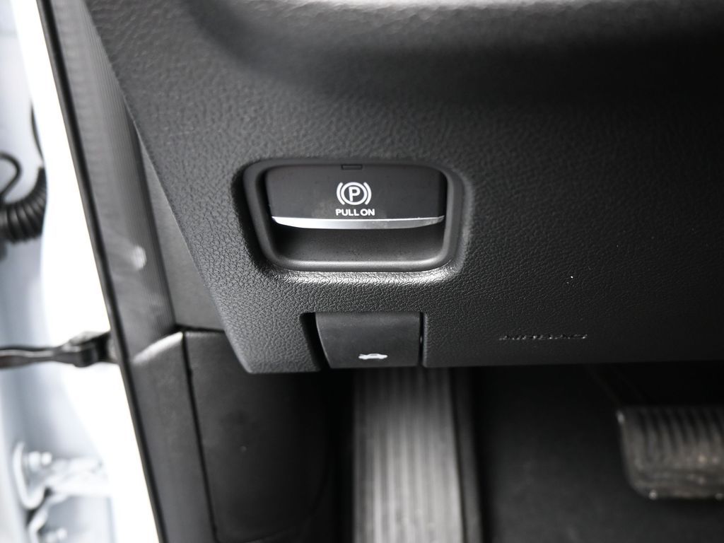 New 2026 Bright White Clearcoat Jeep Laredo image 27