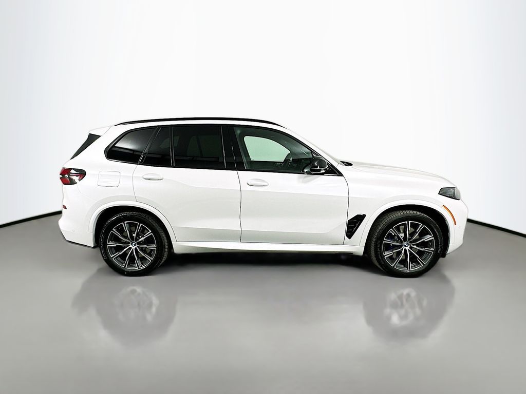 2026 BMW X5 M60i 4