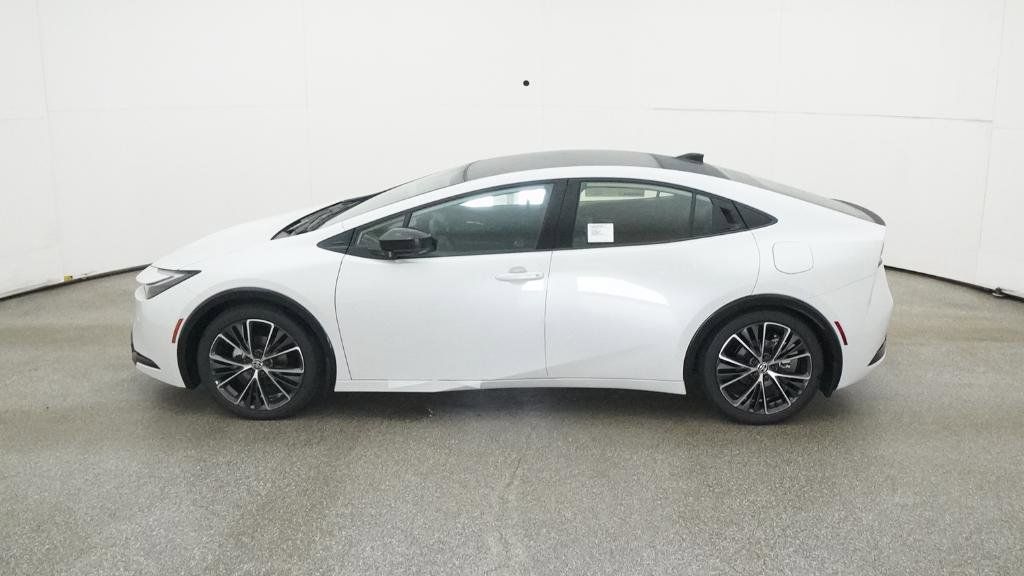 Thumbnail: 2025 Toyota Prius - 16